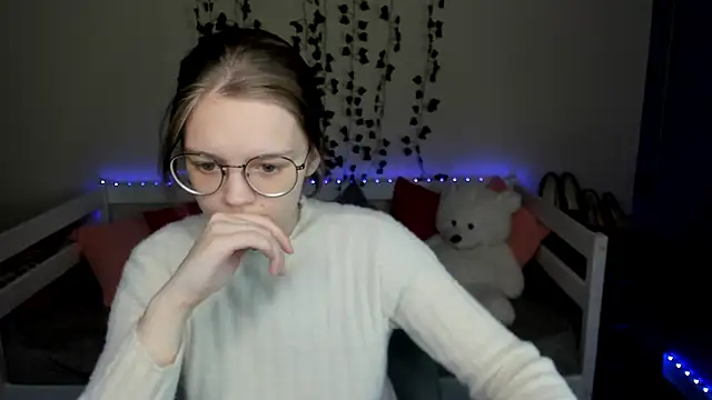 shy elina01 online show from November 2025 10:52:02 AM