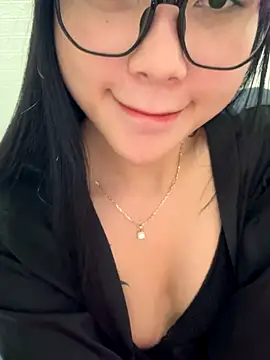 Linh5790 online show from November 2025 12:20:01 PM