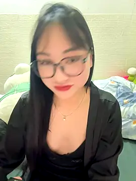 Linh5790 online show from November 2025 12:41:01 PM
