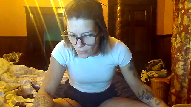 Rileyy7tk online show from October 2025 06:18:02 PM