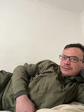 viktor1992-1-1 online show from March 2026 07:48:01 AM