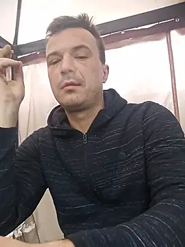 Snapshot of viktor1992-1-1 chatting on July 2026 04:30:01 AM viktor1992-1-1 online show from July 2026 04:30:01 AM