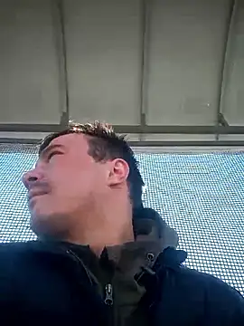 viktor1992-1-1 online show from March 2026 10:01:02 AM