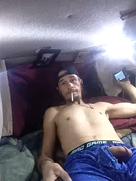 LetMeLiqU online show from October 2025 07:42:02 AM