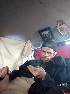 LetMeLiqU online show from November 2025 03:06:01 PM