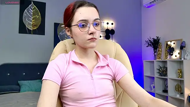 ElizabethMilller  online show from November 2025 09:51:02 PM