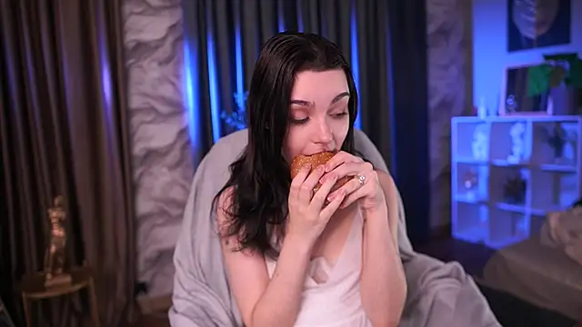 ElizabethMilller  online show from April 2026 10:23:01 PM