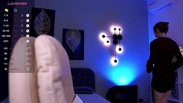 ElizabethMilller  online show from October 2025 10:21:01 PM