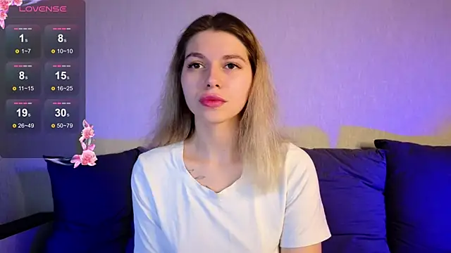 Snapshot of ashhque chatting on November 2025 08:01:01 PM ashhque online show from November 2025 08:01:01 PM