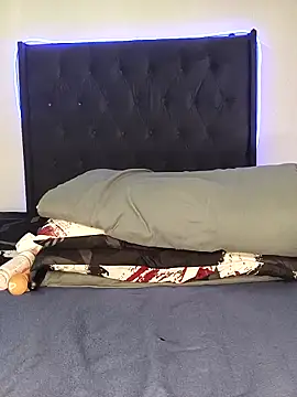 Sex bomb30 online show from May 2026 12:04:01 AM