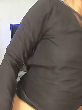 Sex bomb30 online show from June 2026 09:37:02 PM