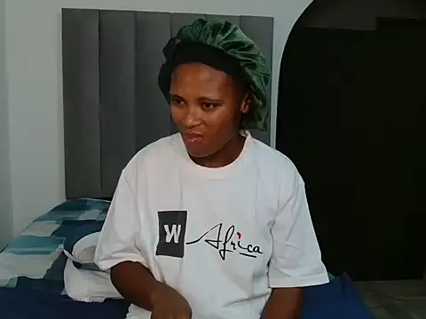 Sex bomb30 online show from October 2025 09:15:02 PM