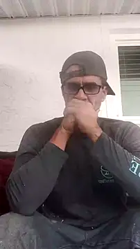 Thatfknguy81 online show from May 2026 05:49:02 PM