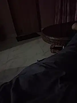 Snapshot of UsurpedThaw chatting on November 2025 10:20:02 AM UsurpedThaw online show from November 2025 10:20:02 AM