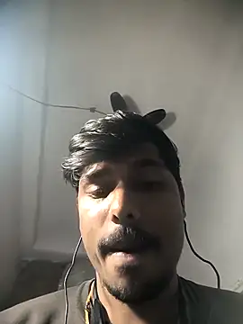 Snapshot of honestbbadboy chatting on December 2025 02:22:02 PM honestbbadboy online show from December 2025 02:22:02 PM