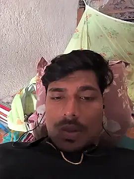 Snapshot of honestbbadboy chatting on November 2025 05:52:01 AM honestbbadboy online show from November 2025 05:52:01 AM