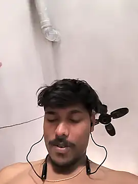 Snapshot of honestbbadboy chatting on November 2025 06:39:01 AM honestbbadboy online show from November 2025 06:39:01 AM