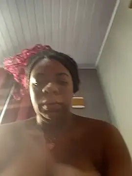 Priihmedeiros online show from January 2026 09:49:02 AM