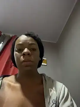 Priihmedeiros online show from June 2026 09:31:01 AM