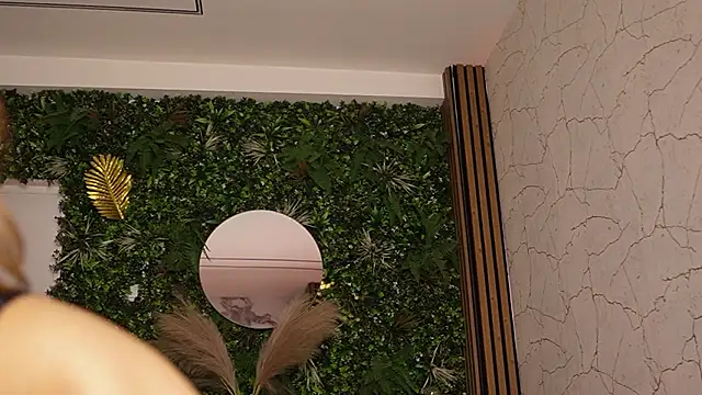 sisi von dee online show from March 2026 08:49:03 PM