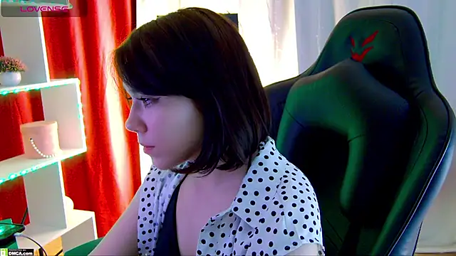 Kelly foox online show from November 2025 09:46:02 AM