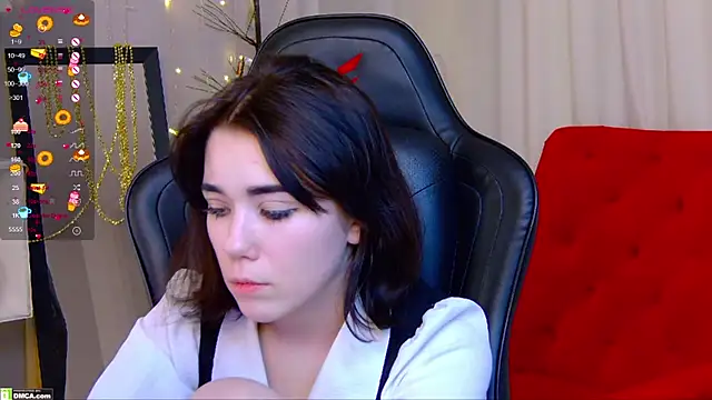 Kelly foox online show from December 2025 12:00:02 PM