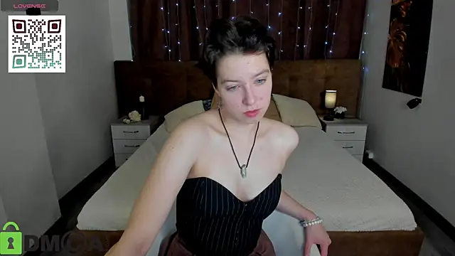 Snapshot of Sara_Frayer chatting on November 2025 01:06:01 AM Sara Frayer online show from November 2025 01:06:01 AM