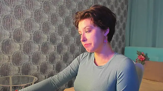 Snapshot of Sara_Frayer chatting on November 2025 09:19:02 AM Sara Frayer online show from November 2025 09:19:02 AM