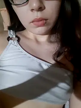 Snapshot of miaahot69 chatting on February 2026 06:10:02 AM miaahot69 online show from February 2026 06:10:02 AM