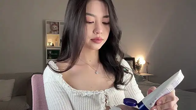 Snapshot of yourlittlesunrise_ chatting on November 2025 04:35:02 AM yourlittlesunrise online show from November 2025 04:35:02 AM