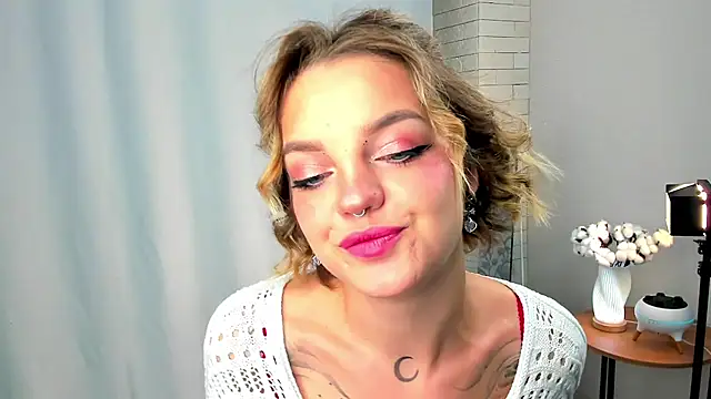 FeliceSpigner online show from October 2025 03:13:02 PM