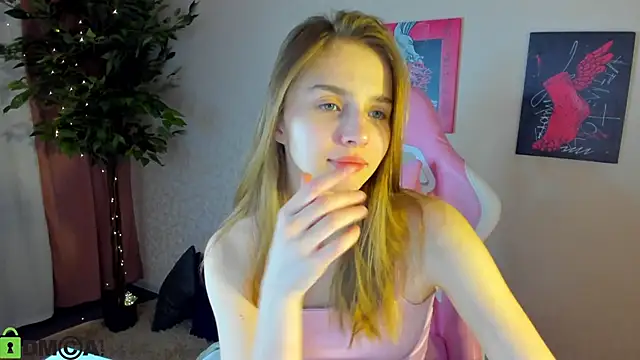 L1na Reeds online show from December 2025 01:10:01 AM