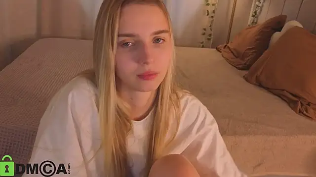 L1na Reeds online show from July 2026 01:03:01 AM