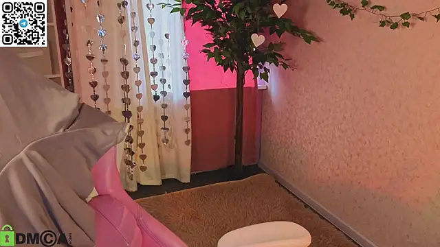 L1na Reeds online show from February 2026 06:26:01 AM