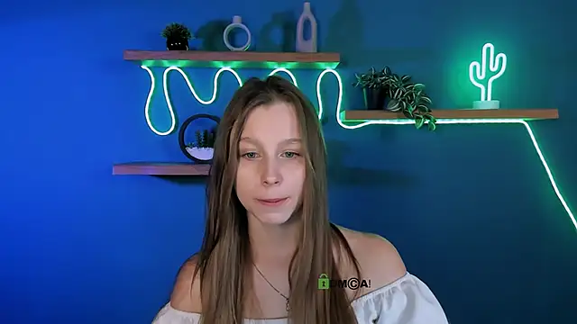 Snapshot of esme_moore_ chatting on October 2025 08:48:02 AM esme moore  online show from October 2025 08:48:02 AM