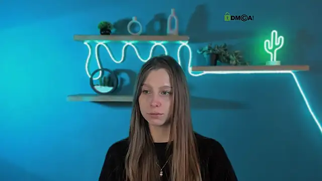 Snapshot of esme_moore_ chatting on October 2025 08:05:02 AM esme moore  online show from October 2025 08:05:02 AM