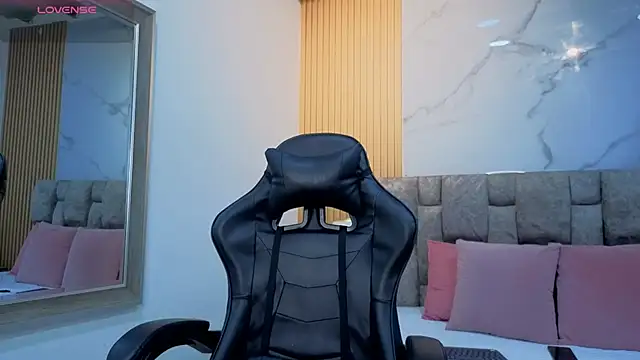 angel  kiss online show from March 2026 11:24:01 AM