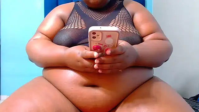 LadyBear2002 online show from July 2026 07:10:01 PM