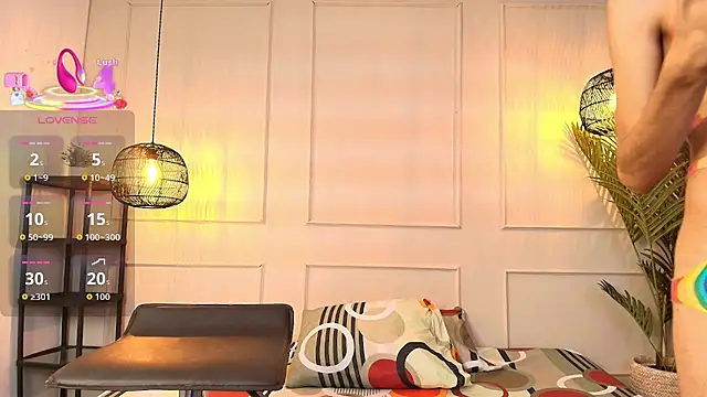 Nikki Vesper online show from December 2025 12:37:01 PM