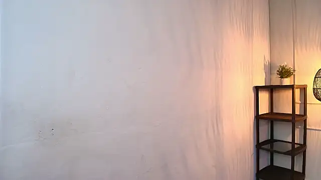 Nikki Vesper online show from November 2025 12:08:01 PM