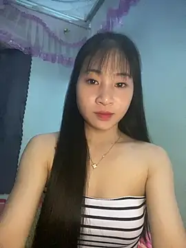 Snapshot of banlinh004 chatting on July 2026 02:40:01 PM banlinh004 online show from July 2026 02:40:01 PM