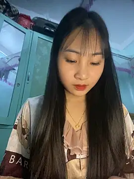 banlinh004 online show from November 2025 03:01:02 PM