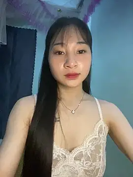 Snapshot of banlinh004 chatting on July 2026 03:18:01 AM banlinh004 online show from July 2026 03:18:01 AM