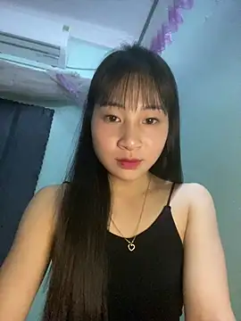 banlinh004 online show from April 2026 02:11:01 PM
