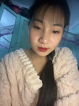 banlinh004 online show from December 2025 02:41:02 PM