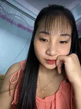 banlinh004 online show from October 2025 03:46:01 PM