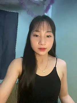 Snapshot of banlinh004 chatting on July 2026 03:51:02 PM banlinh004 online show from July 2026 03:51:02 PM