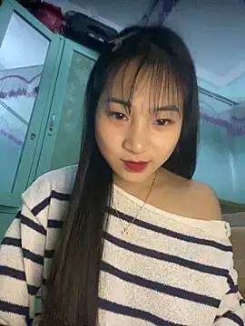 banlinh004 online show from December 2025 02:22:02 PM