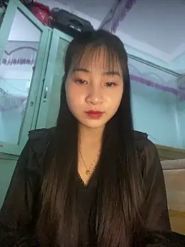 banlinh004 online show from December 2025 01:36:01 PM