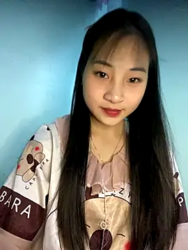 banlinh004 online show from October 2025 01:43:02 PM
